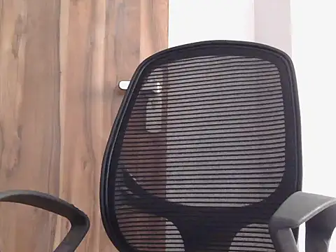 Snapshot of Kirra_67 chatting on June 2026 07:41:01 AM Kirra 67 online show from June 2026 07:41:01 AM