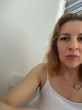 Snapshot of Hot-Milf4U chatting on June 2026 06:41:02 AM Hot-Milf4U online show from June 2026 06:41:02 AM