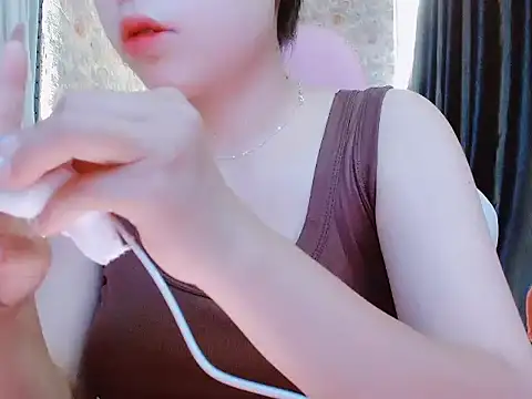 Julie Ulie online show from June 2026 04:39:01 AM