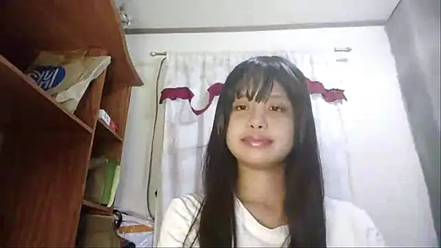 Snapshot of annawicket chatting on May 2026 01:29:01 PM annawicket online show from May 2026 01:29:01 PM