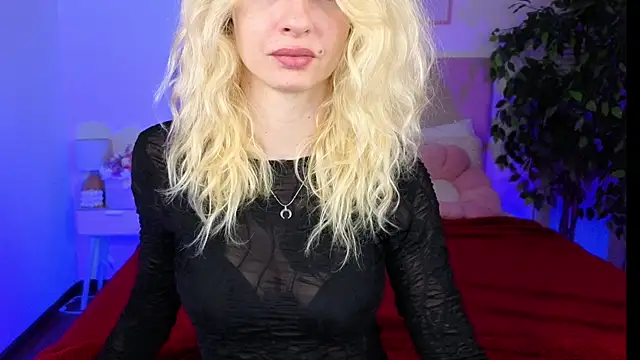 Snapshot of Fallen-angel1- chatting on June 2026 06:13:02 AM Fallen-angel1- online show from June 2026 06:13:02 AM