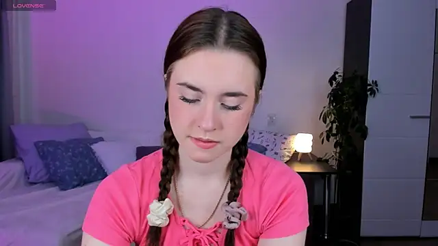 Snapshot of Lilit_Dream chatting on June 2026 03:18:02 AM Lilit Dream online show from June 2026 03:18:02 AM