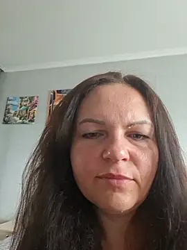 Snapshot of Meri_a chatting on July 2026 05:18:02 AM Meri a online show from July 2026 05:18:02 AM