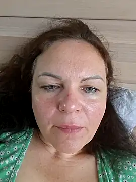 Snapshot of Meri_a chatting on June 2026 06:29:02 AM Meri a online show from June 2026 06:29:02 AM