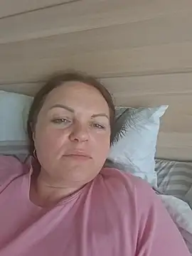 Snapshot of Meri_a chatting on June 2026 09:42:02 AM Meri a online show from June 2026 09:42:02 AM