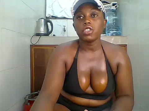 booty queen8 online show from June 2026 05:28:02 PM