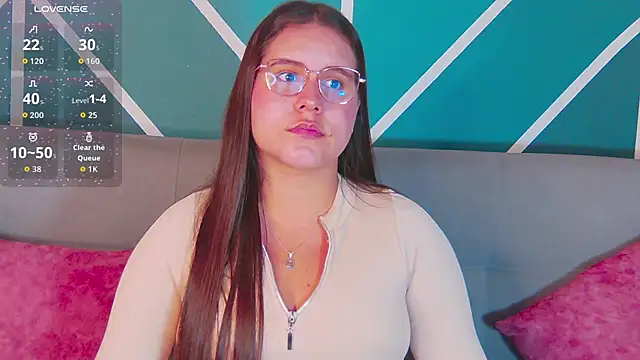 Snapshot of Lia_Avalon chatting on June 2026 12:43:02 PM Lia Avalon online show from June 2026 12:43:02 PM