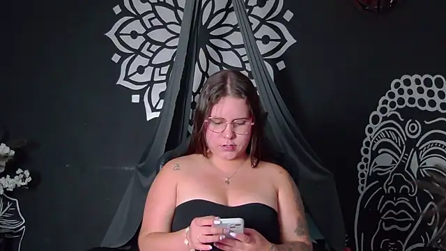 Snapshot of Lia_Avalon chatting on July 2026 11:52:01 AM Lia Avalon online show from July 2026 11:52:01 AM