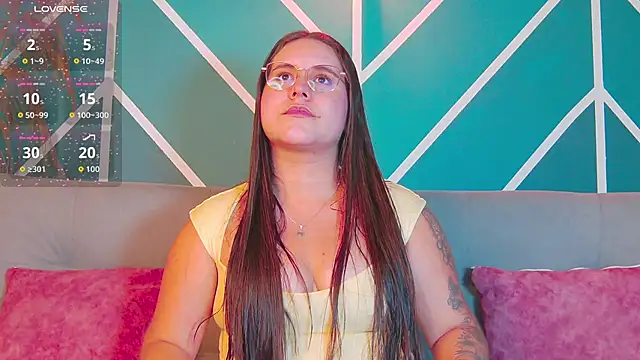 Snapshot of Lia_Avalon chatting on June 2026 12:44:02 PM Lia Avalon online show from June 2026 12:44:02 PM