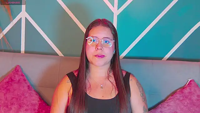 Lia Avalon online show from June 2026 12:27:01 PM