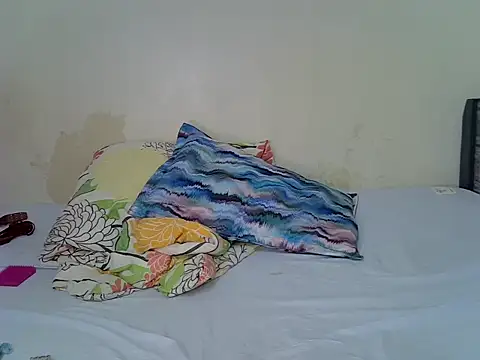 pretty siren online show from May 2026 08:09:02 PM