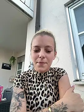 Snapshot of AnnaCherie chatting on May 2026 06:03:01 PM AnnaCherie online show from May 2026 06:03:01 PM