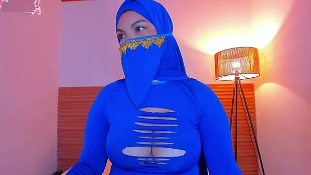 Amira 002 online show from June 2026 02:17:02 PM