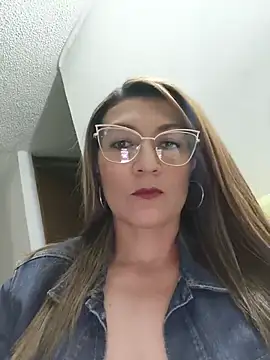 Snapshot of Angelica_flack chatting on May 2026 11:45:01 PM Angelica flack online show from May 2026 11:45:01 PM