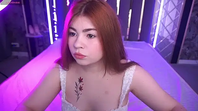 Snapshot of RosaAmour chatting on June 2026 12:38:01 PM RosaAmour online show from June 2026 12:38:01 PM