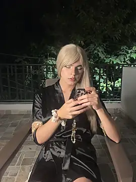 Snapshot of lanadoll20 chatting on July 2026 12:44:02 AM lanadoll20 online show from July 2026 12:44:02 AM