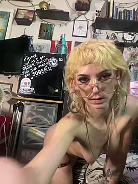 xxxspitwitch online show from June 2026 03:17:01 AM