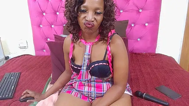 WILD KITTYxXx online show from June 2026 06:49:01 PM