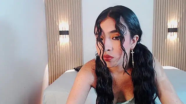 AmyPrice9 online show from May 2026 11:42:01 AM