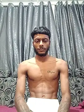 favoritepapi online show from May 2026 09:58:01 PM