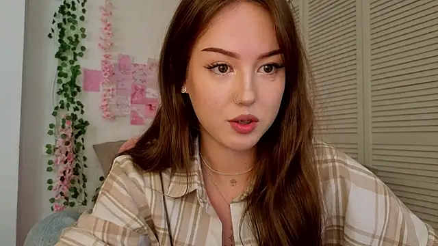 Snapshot of silver_grl chatting on June 2026 01:27:02 AM silver grl online show from June 2026 01:27:02 AM