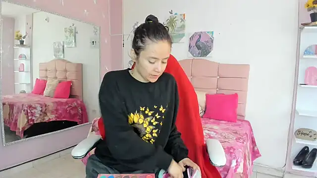 Snapshot of ivyyemerald_ chatting on July 2026 01:56:02 PM ivyyemerald online show from July 2026 01:56:02 PM