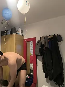 BodyGym18 online show from June 2026 10:15:01 PM