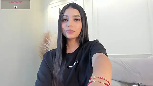 Alana cutte online show from June 2026 05:01:01 AM