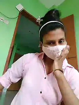 Snapshot of Sofiyaa_Sara chatting on May 2026 05:17:01 AM Sofiyaa Sara online show from May 2026 05:17:01 AM