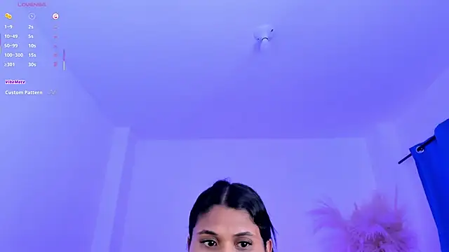 Snapshot of Yara_shine22 chatting on May 2026 03:34:01 AM Yara shine22 online show from May 2026 03:34:01 AM