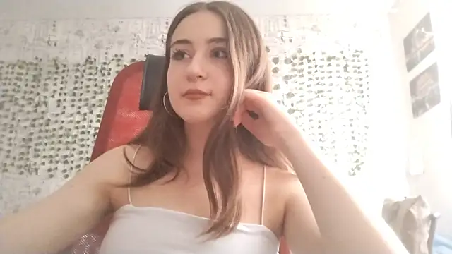Pollykiss online show from July 2026 10:43:01 AM