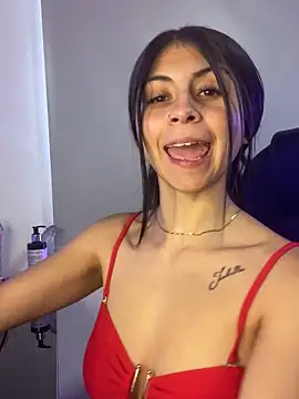 Majo jones online show from May 2026 05:29:01 PM