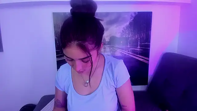 Snapshot of Nina-Mars chatting on May 2026 11:40:02 AM Nina-Mars online show from May 2026 11:40:02 AM