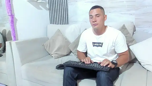 dylan viper online show from May 2026 03:17:01 AM