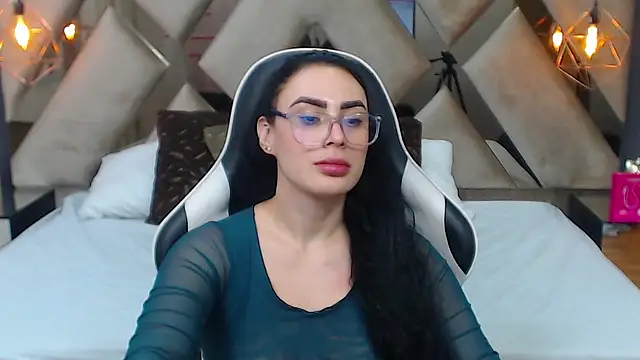 MartinaaFit online show from July 2026 02:13:01 PM