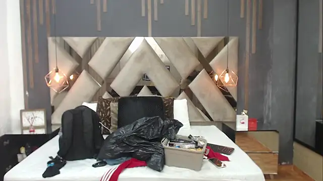 MartinaaFit online show from July 2026 11:39:01 AM