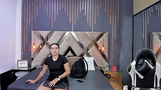 MartinaaFit online show from July 2026 12:05:02 PM