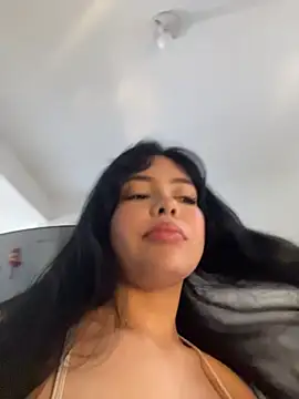 FERNANDAXX  online show from May 2026 02:50:01 PM