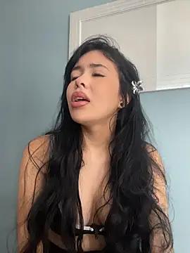 FERNANDAXX  online show from May 2026 01:40:02 PM