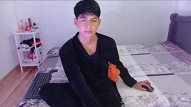 Snapshot of phuwin_bj chatting on July 2026 06:47:01 AM phuwin bj online show from July 2026 06:47:01 AM