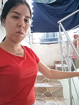 HOTANDSKINNY online show from June 2026 10:59:01 AM