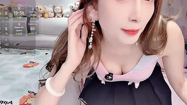 Snapshot of qiqi520ya chatting on June 2026 03:32:01 PM qiqi520ya online show from June 2026 03:32:01 PM