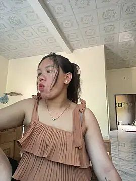Snapshot of Suki-love chatting on May 2026 01:48:01 AM Suki-love online show from May 2026 01:48:01 AM