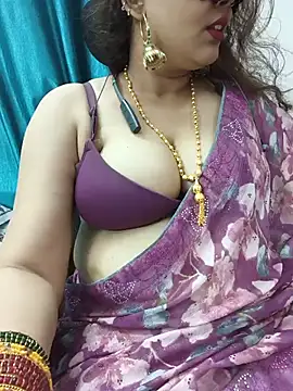 Snapshot of kavyabhabhi chatting on July 2026 04:40:01 PM kavyabhabhi online show from July 2026 04:40:01 PM