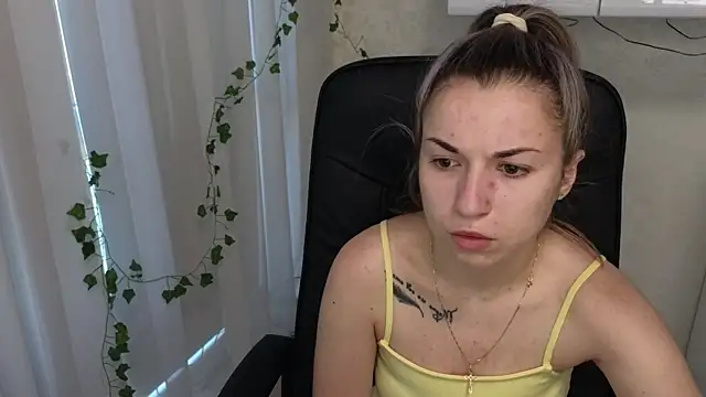 Ulyanixx online show from June 2026 04:18:01 AM