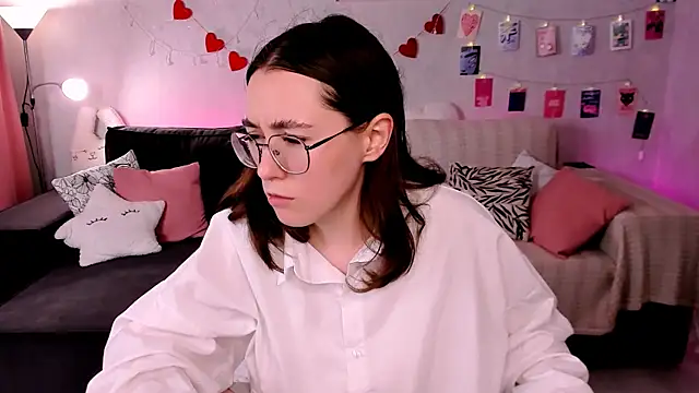 Snapshot of polly_pop_ chatting on July 2026 09:27:01 AM polly pop online show from July 2026 09:27:01 AM