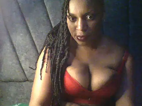 NayaKiva online show from May 2026 10:07:01 PM