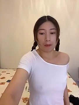 qiuqiu 018 online show from May 2026 01:06:01 PM