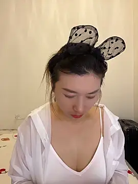 qiuqiu 018 online show from May 2026 10:52:01 PM
