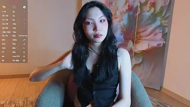 Snapshot of KristanTienken chatting on June 2026 02:06:01 AM KristanTienken online show from June 2026 02:06:01 AM